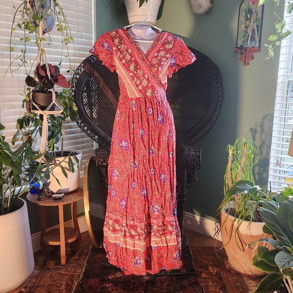 Dress - Picture 3 of 5